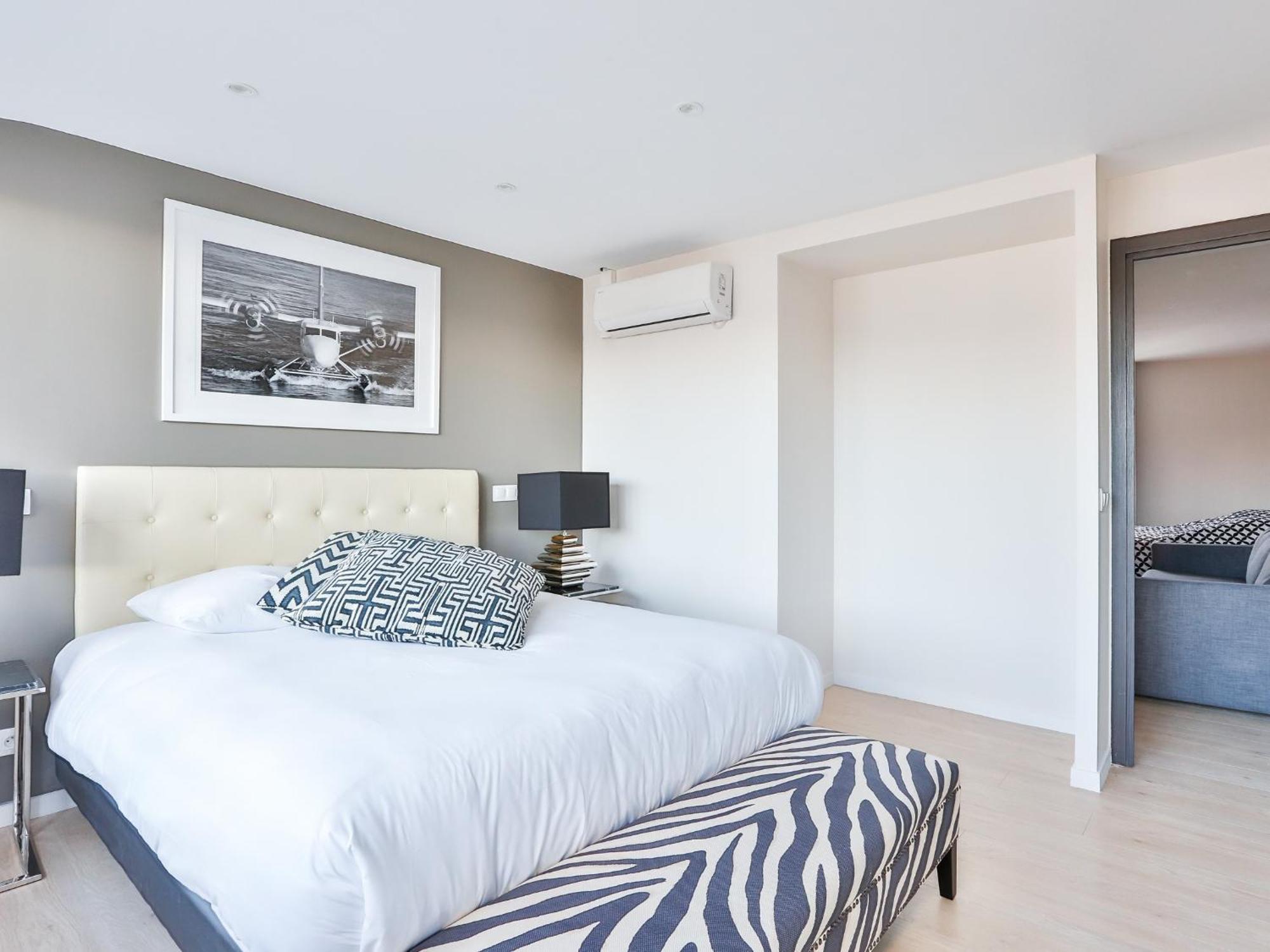 Blue Nights - Sébastopol *