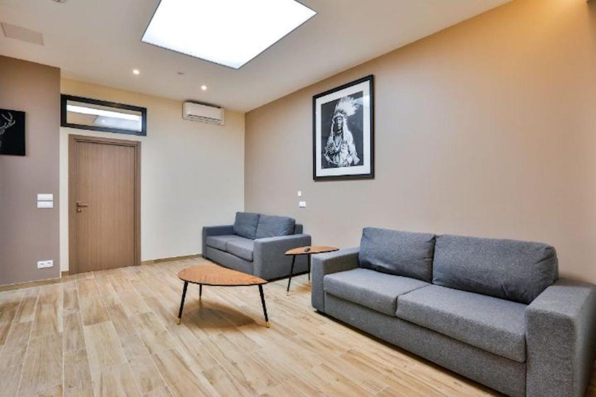 Blue Nights - Sébastopol